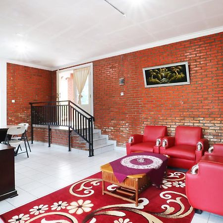 Villa Madani Paragajen Luaran gambar