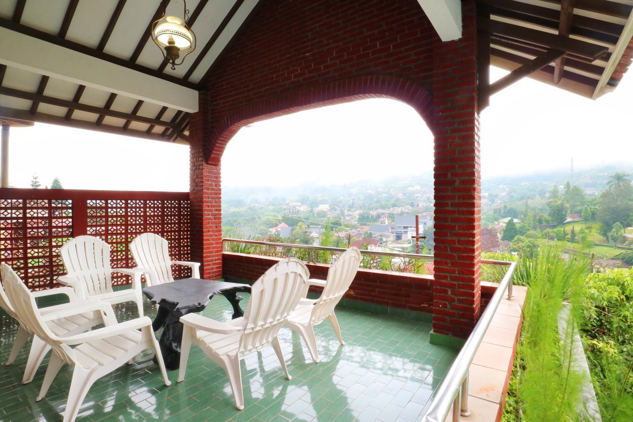 Villa Madani Paragajen Luaran gambar