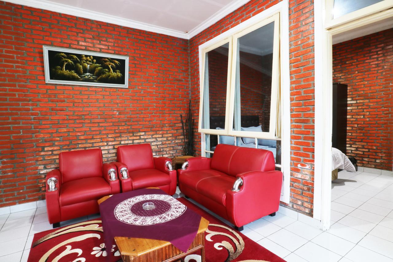 Villa Madani Paragajen Luaran gambar