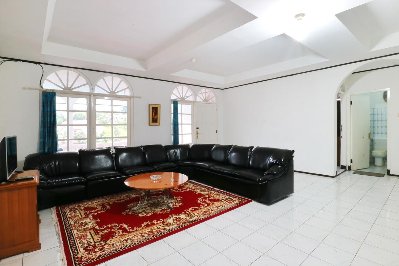 Villa Madani Paragajen Luaran gambar